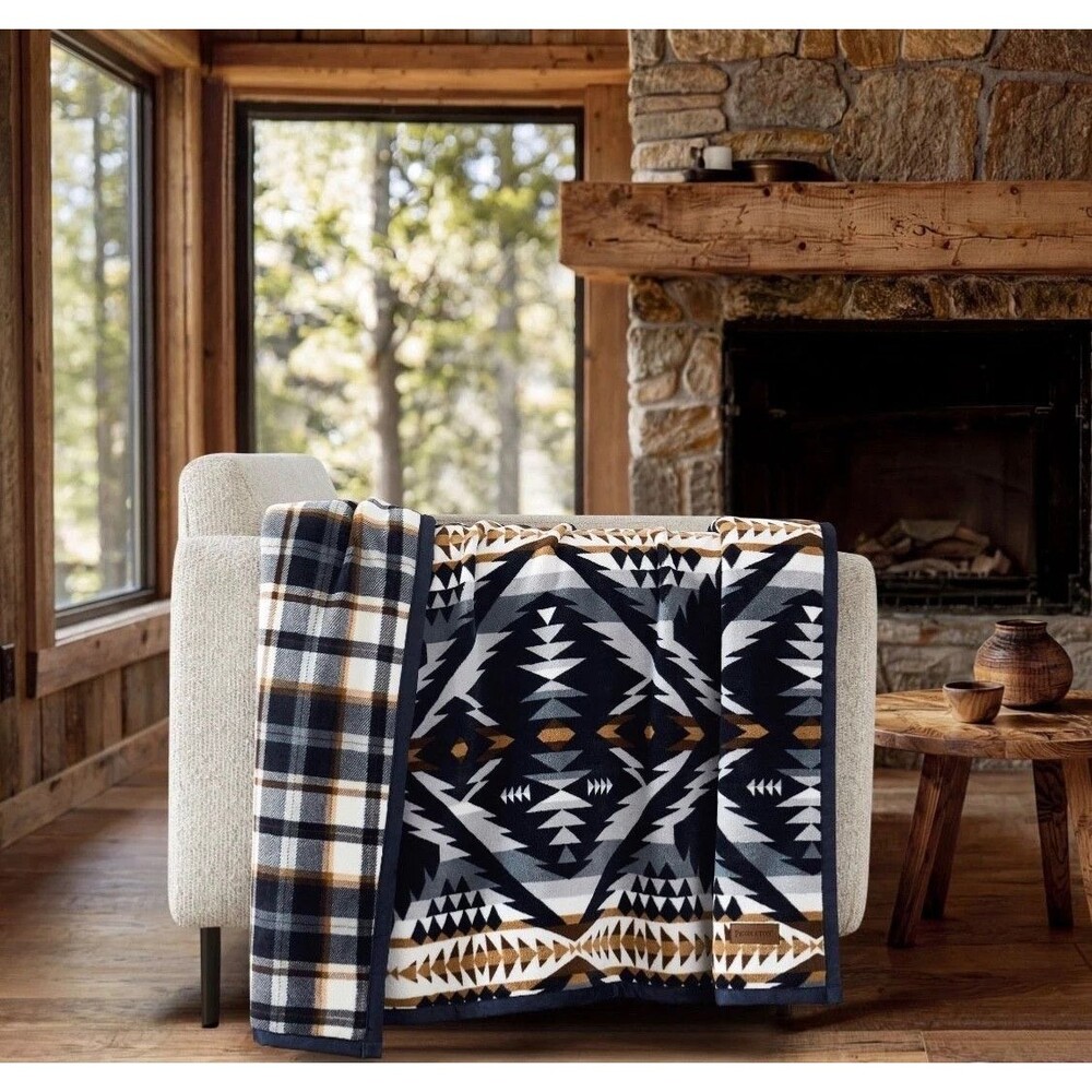 Pendleton Throw Blanket Reversible Plush Soft Throw 50"x70" NEW